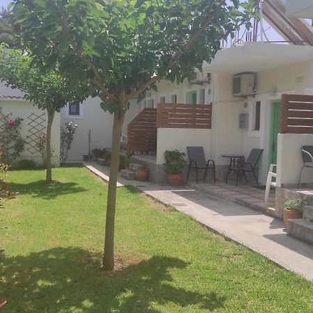 Kallisti Seaside Studios Skopelos Agnontas Exterior photo