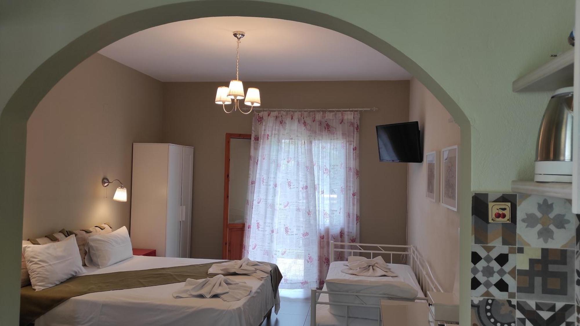 Kallisti Seaside Studios Skopelos Agnontas Exterior photo